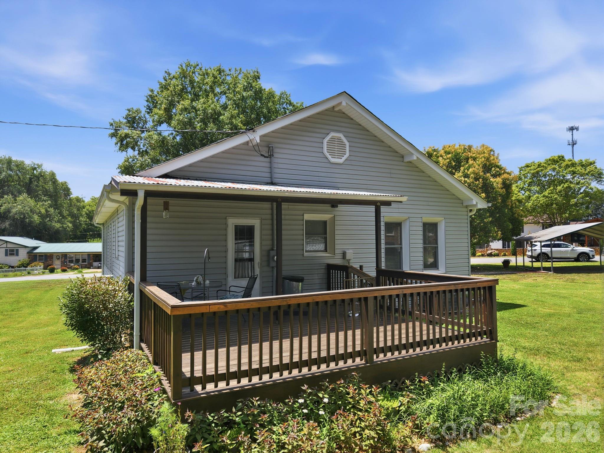 144 E Park Road