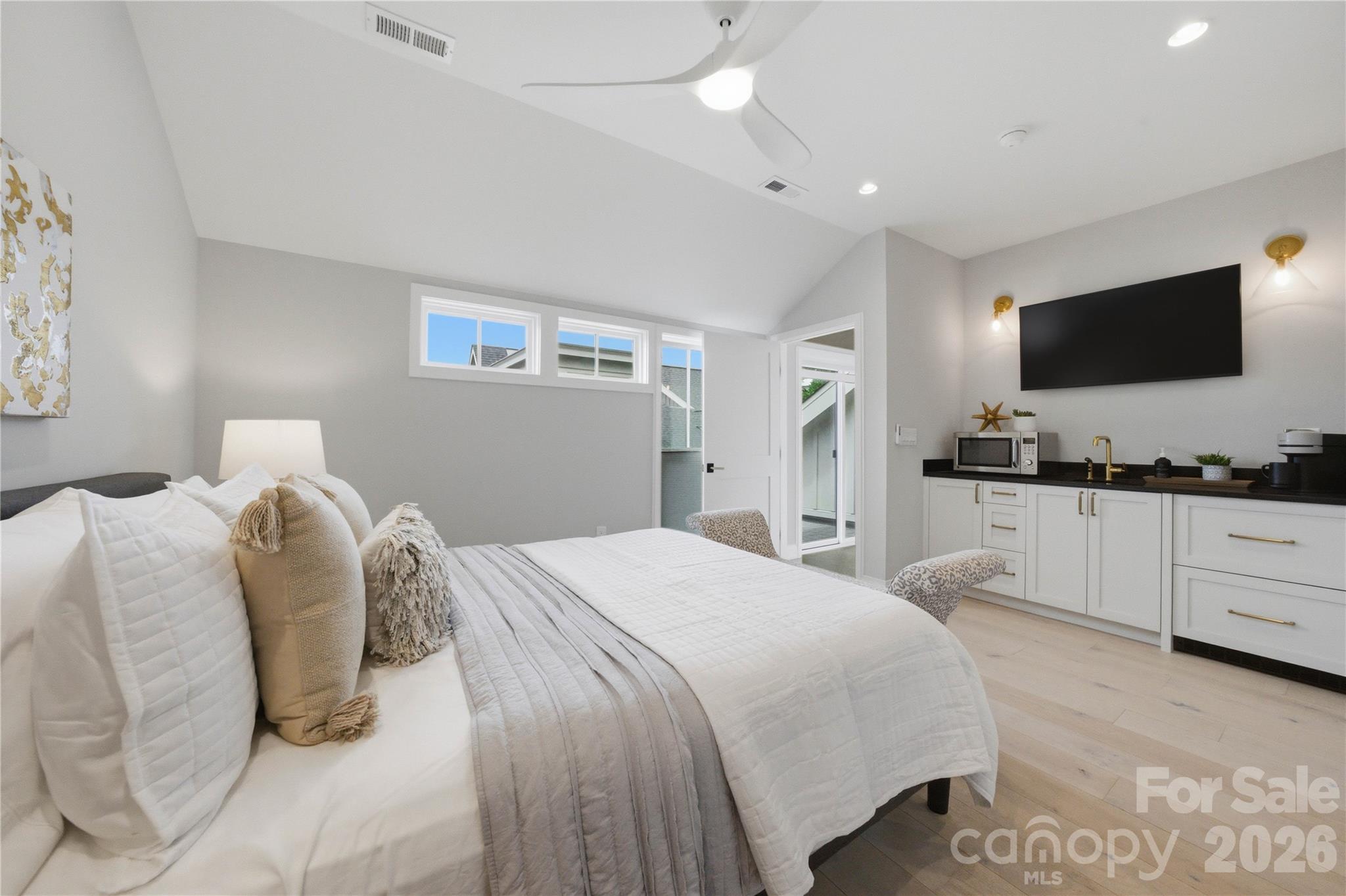 Selwyn Walk - Residential