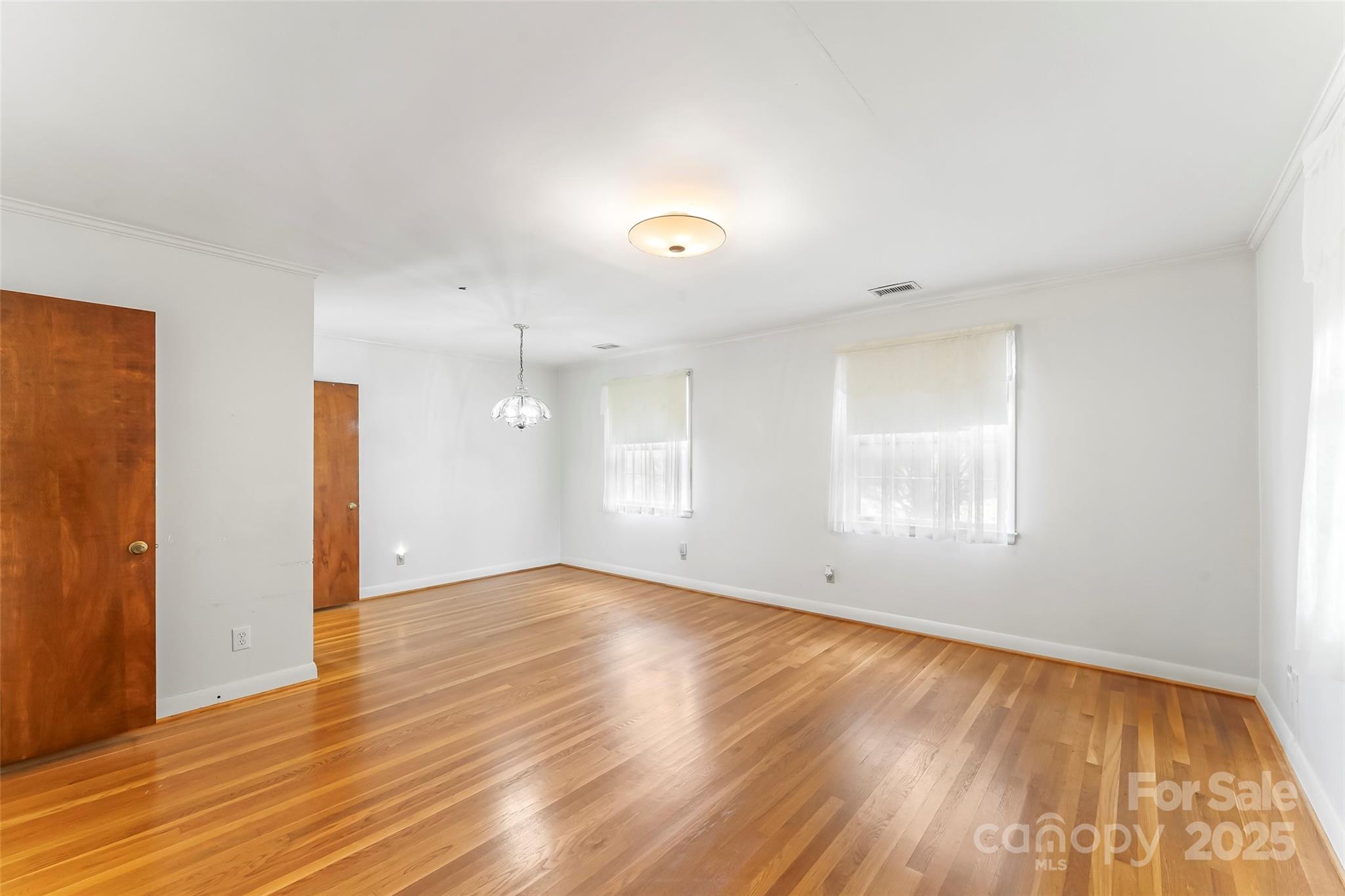 4745 16th Street Drive NE