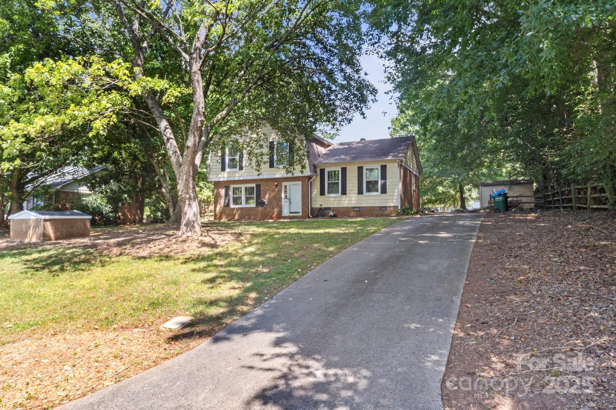 2508 Wood Star Court