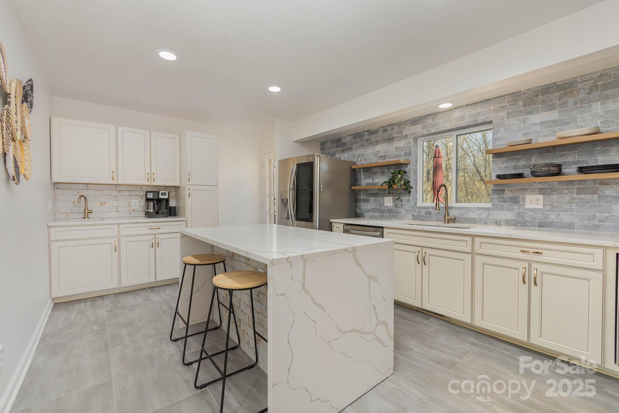 9520 Hickory Creek Road