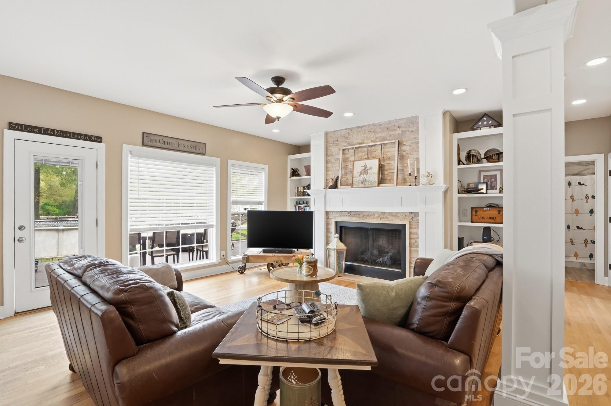 Walnut Crest - Residential