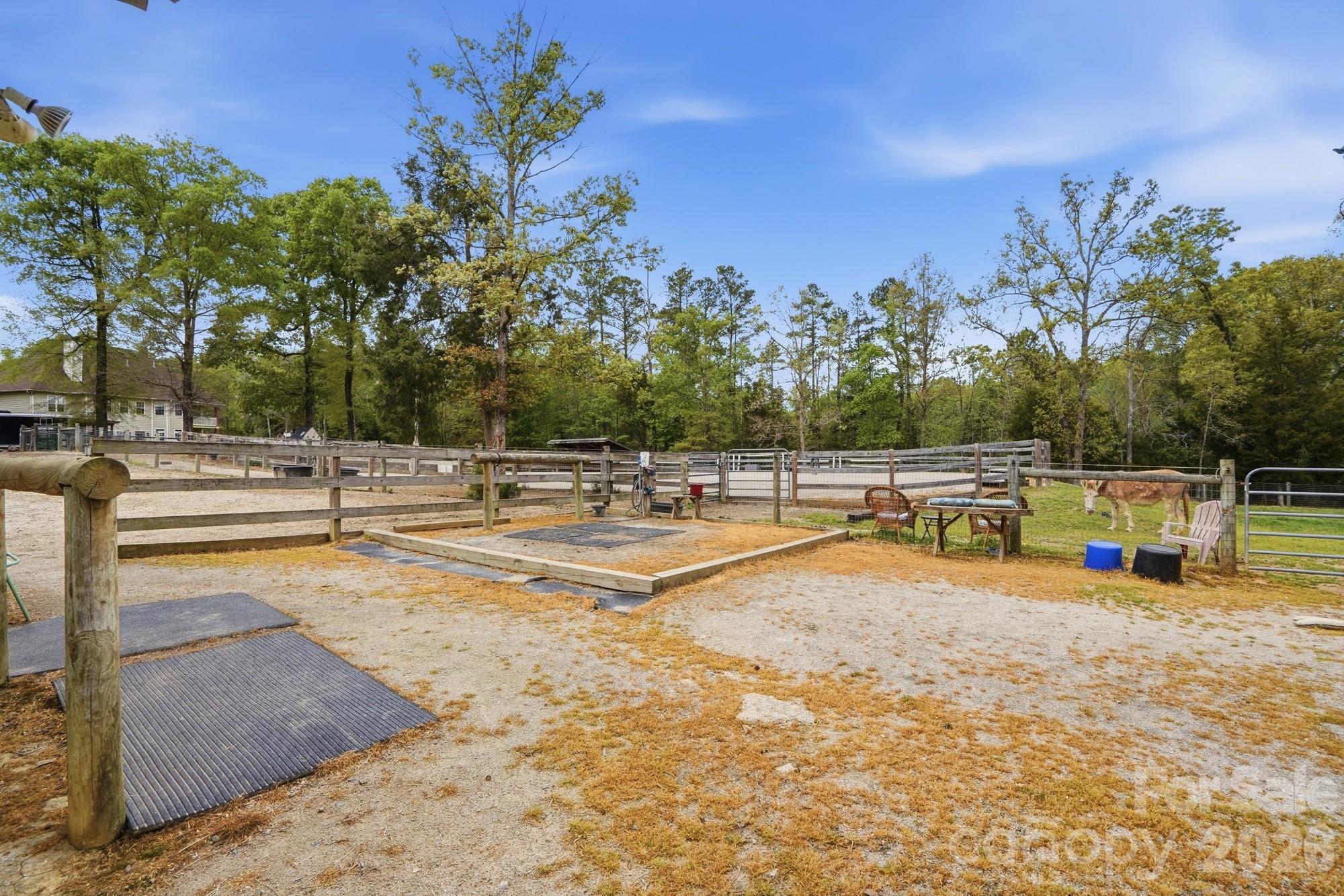 Walnut Crest - Residential