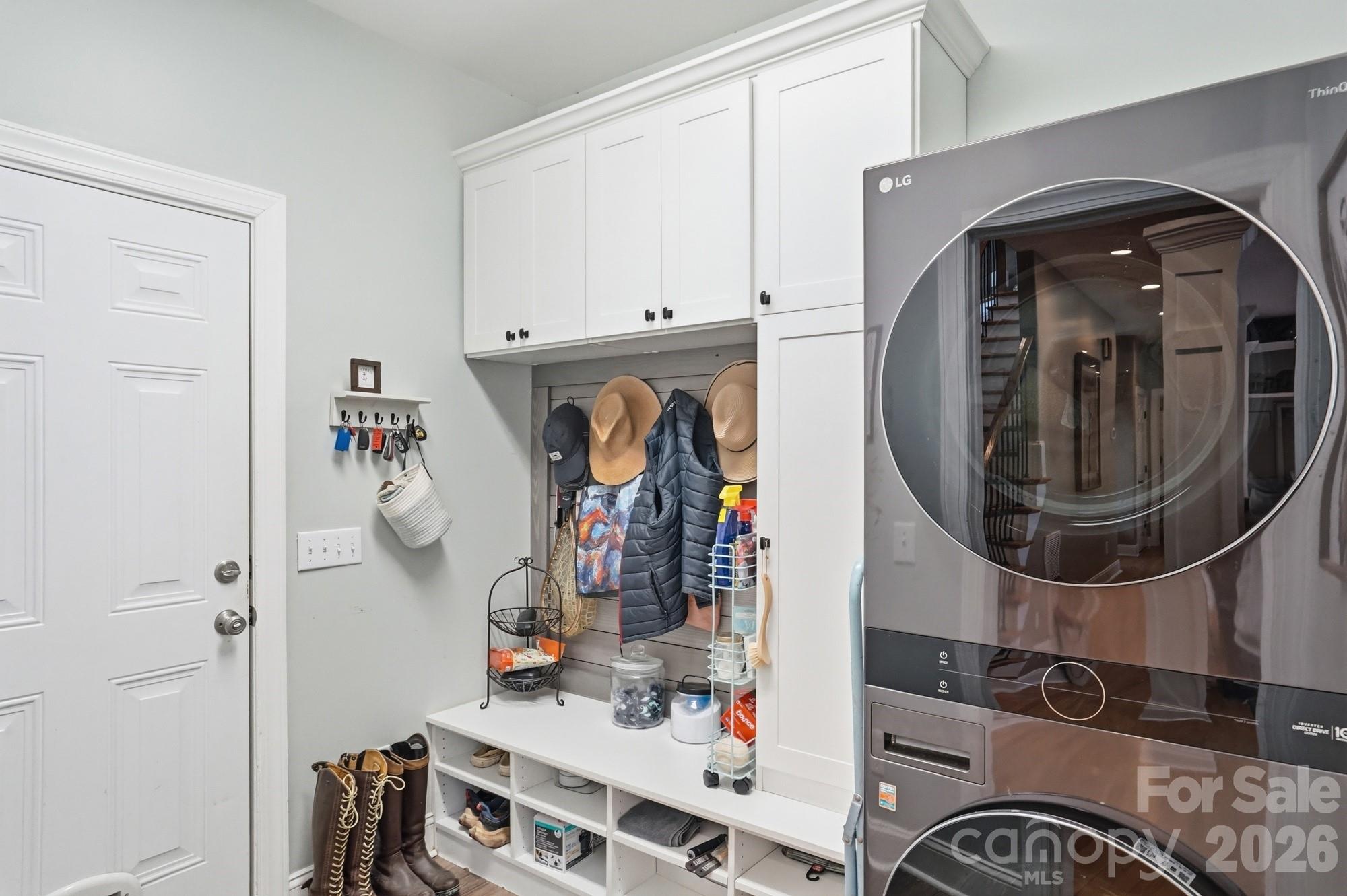 Walnut Crest - Residential