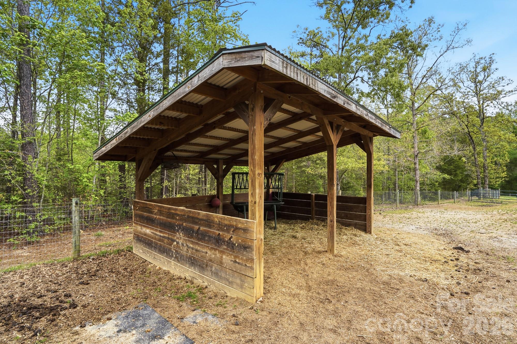 Walnut Crest - Residential