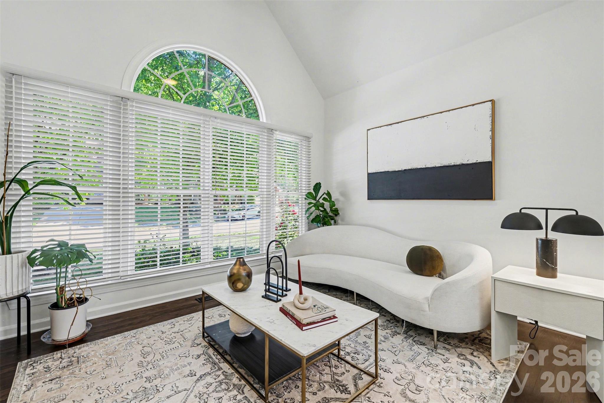 6213 Knightsgate Court