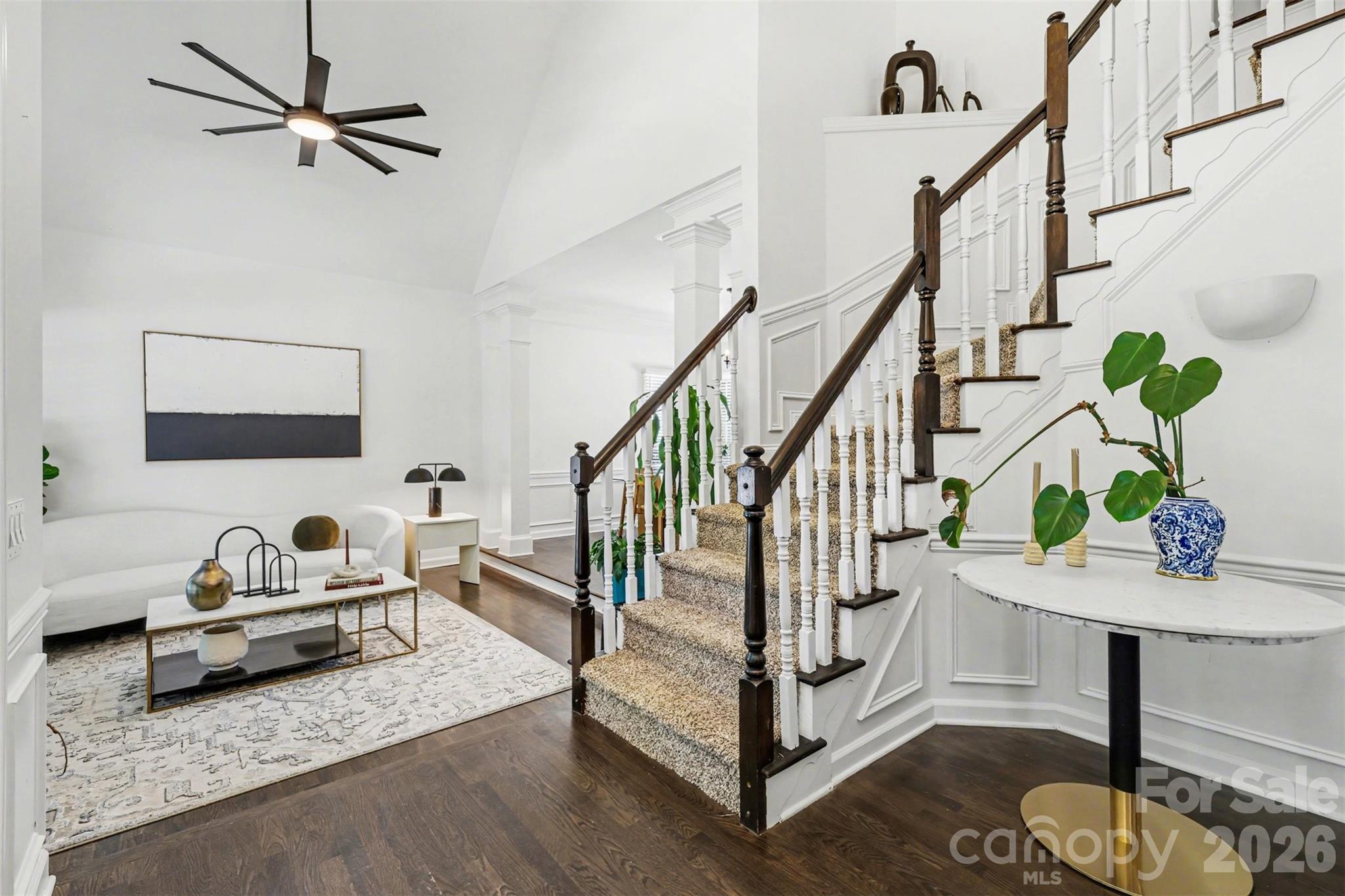 6213 Knightsgate Court