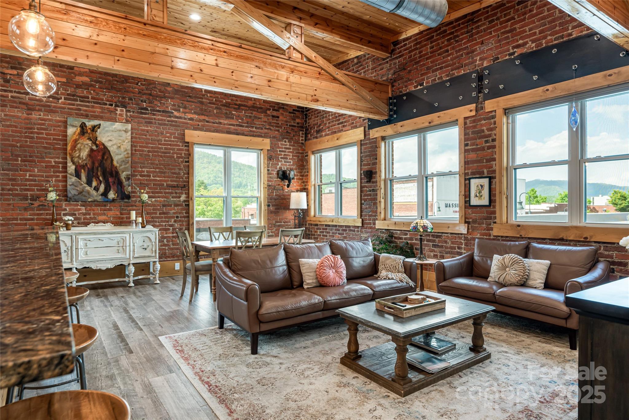 14 N Main Street 2