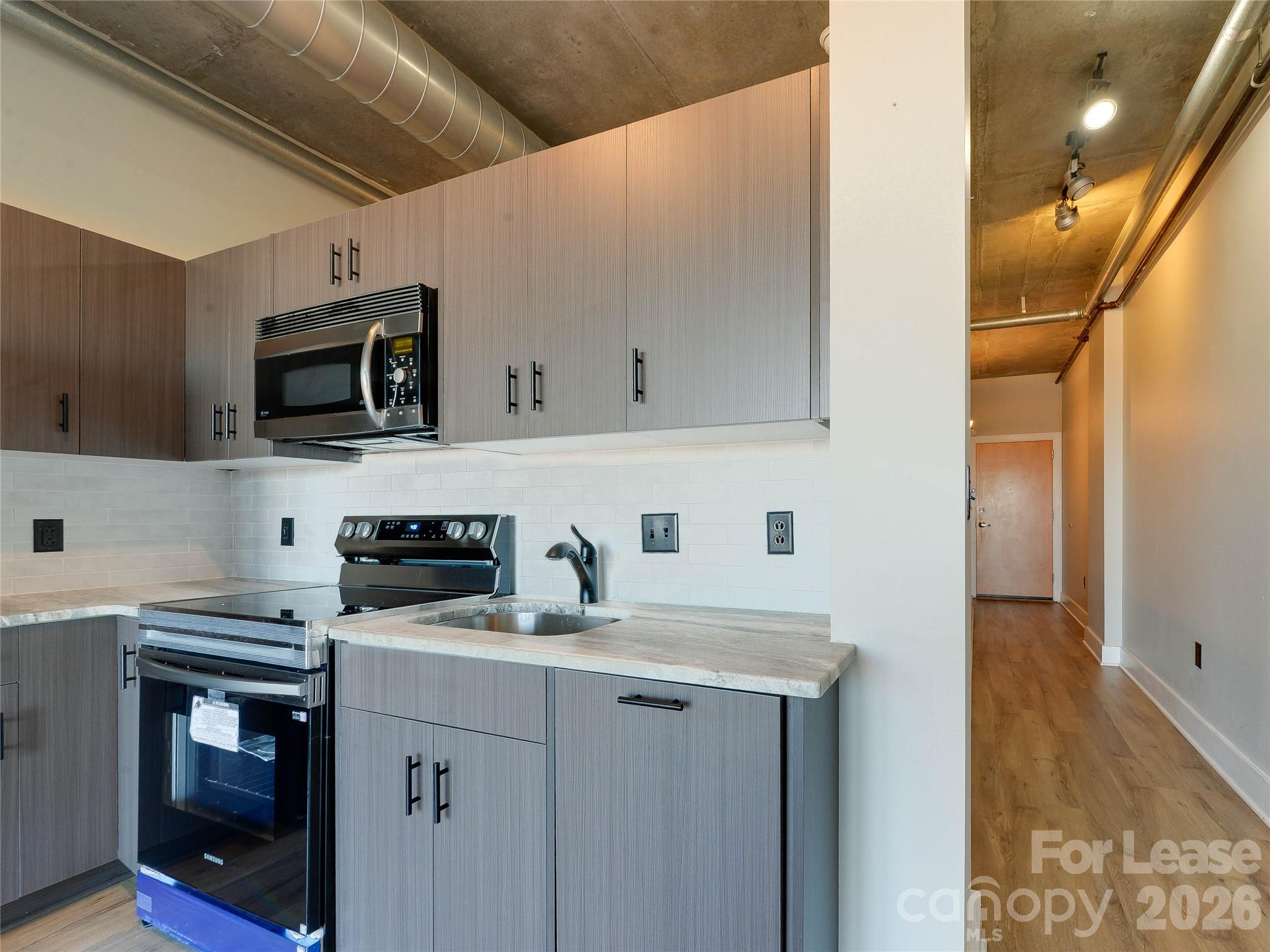 505 E Sixth Street 815