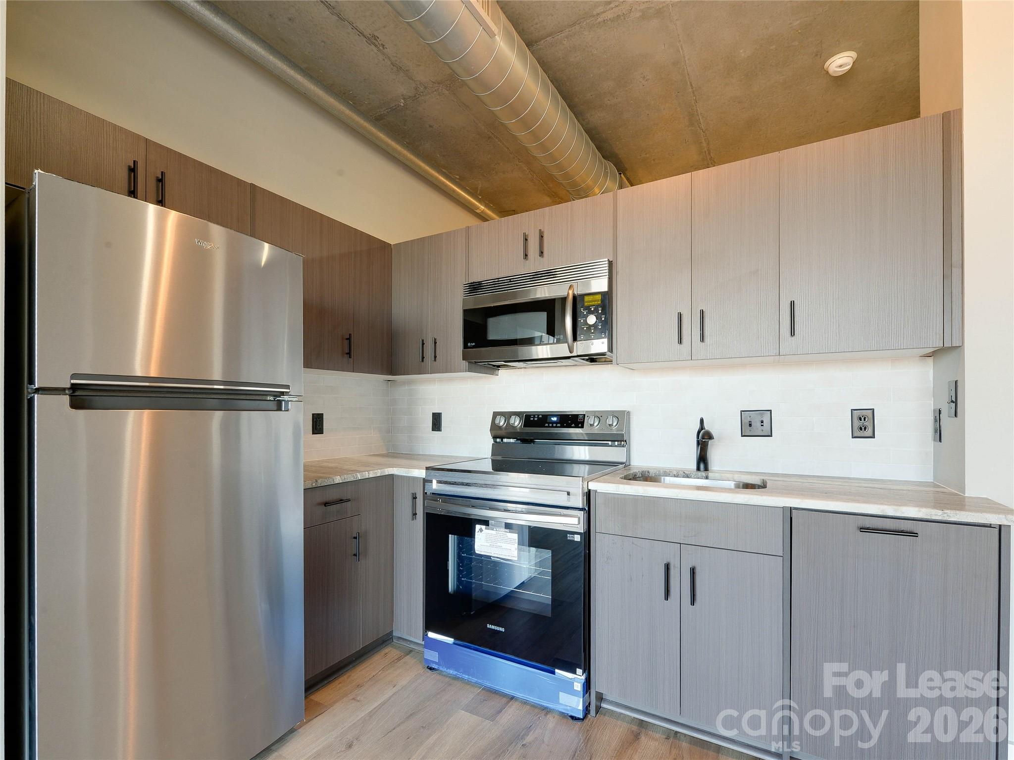 505 E Sixth Street 815