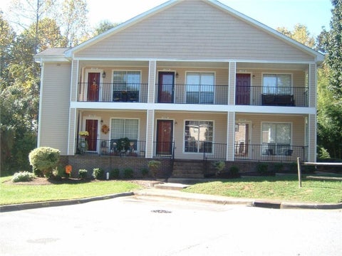 Photo for 1052 Surry Lane