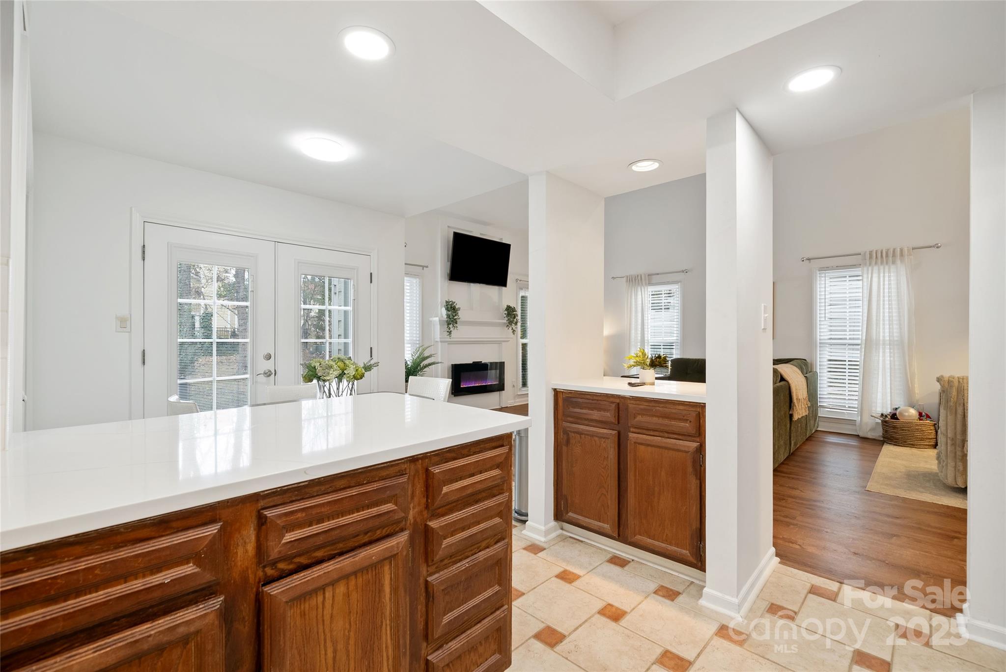 Renaissance on Carmel II - Residential