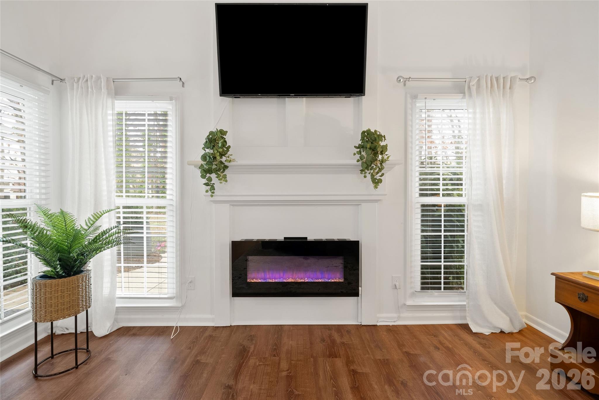 Renaissance on Carmel II - Residential