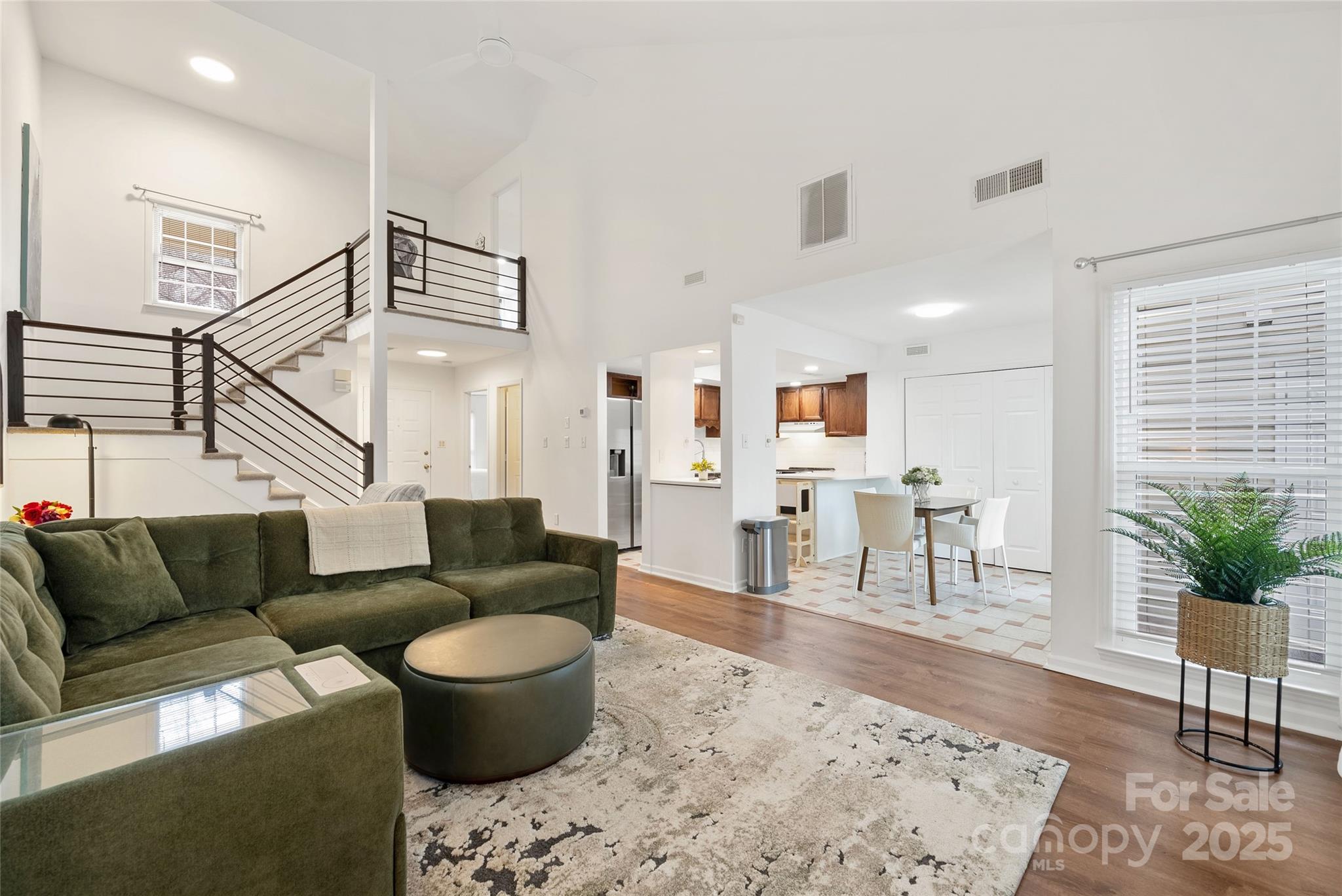 Renaissance on Carmel II - Residential