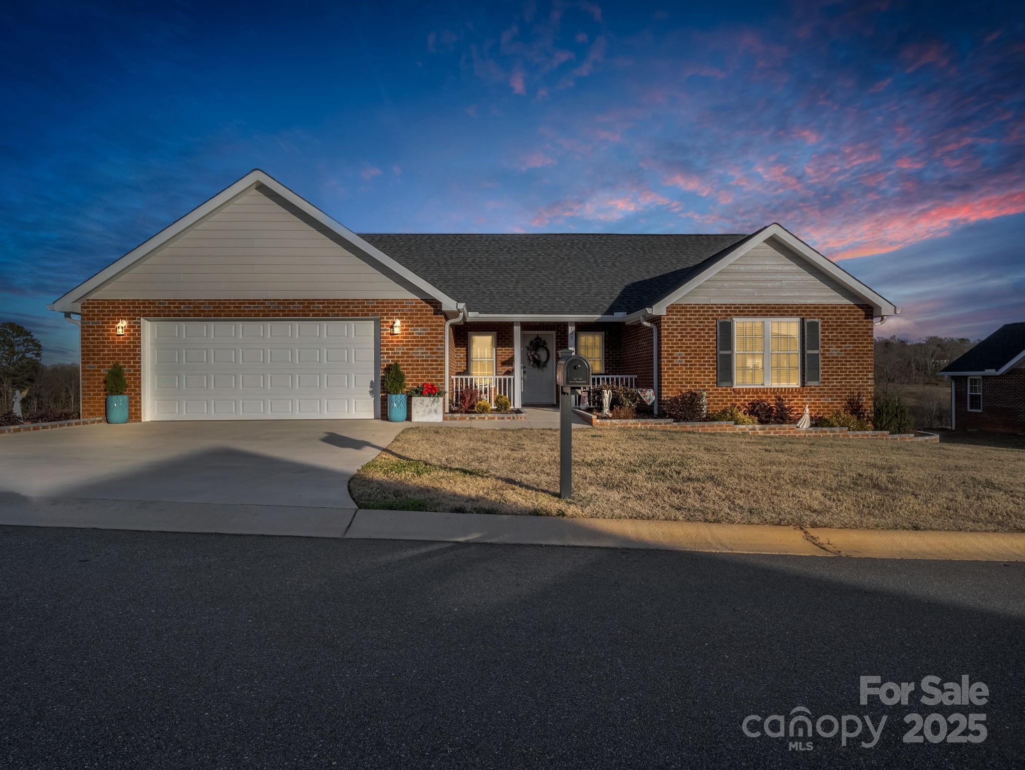 135 Central Park Circle