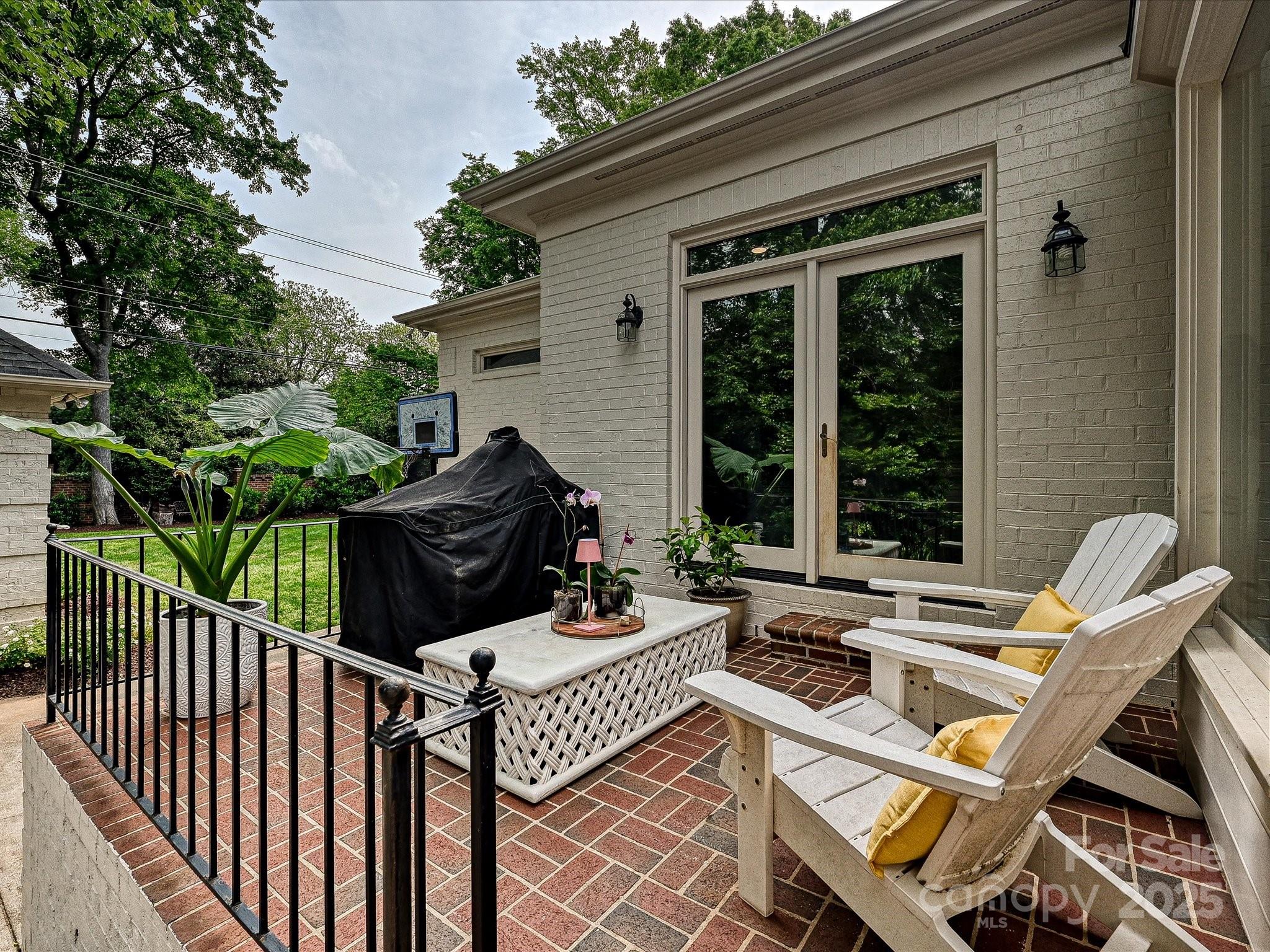 Myers Park - Residential