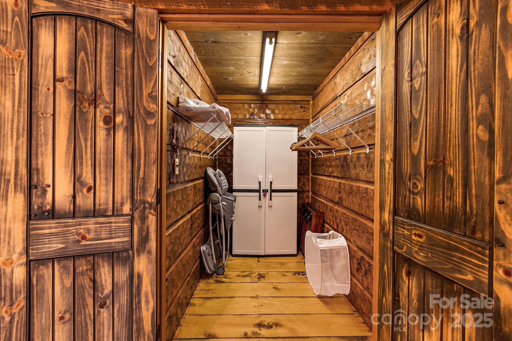 Chestnut Falls - Residential