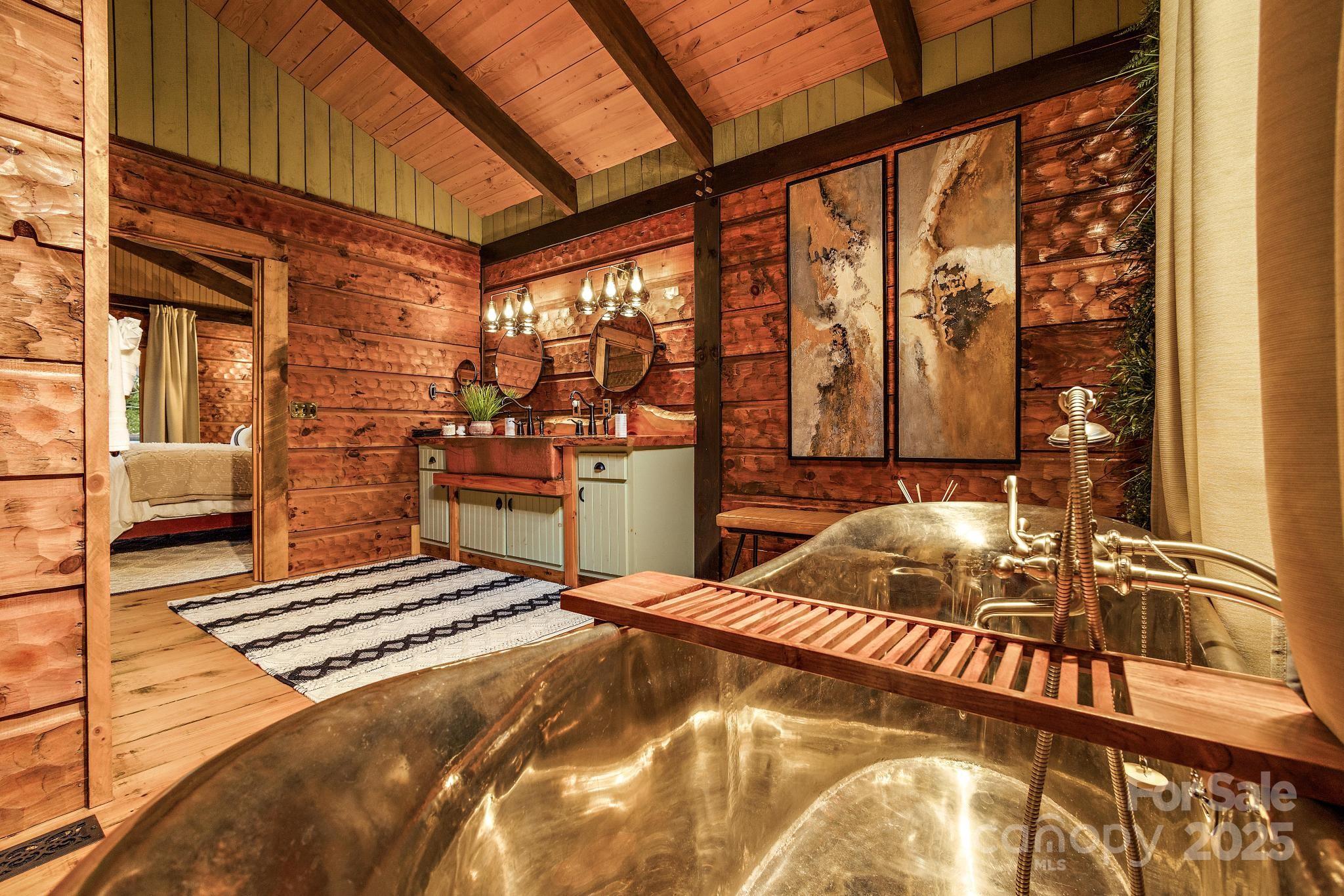 Chestnut Falls - Residential