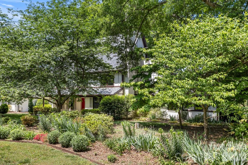Lansdowne - Residential