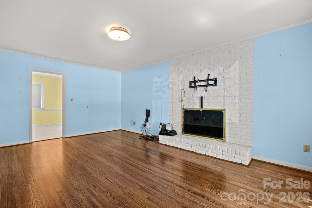 Lansdowne - Residential