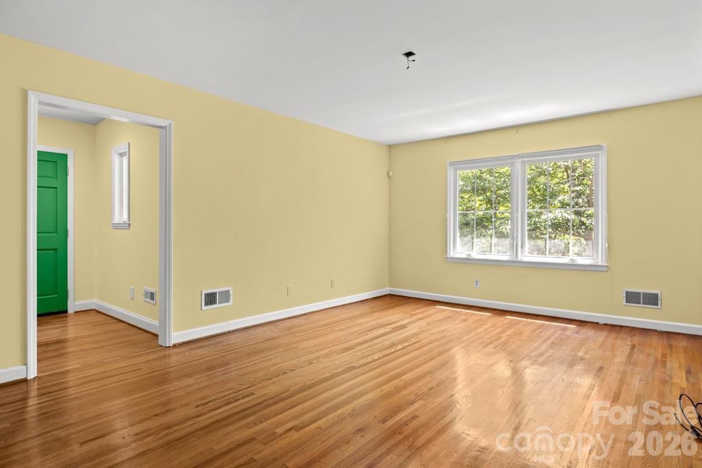 Lansdowne - Residential