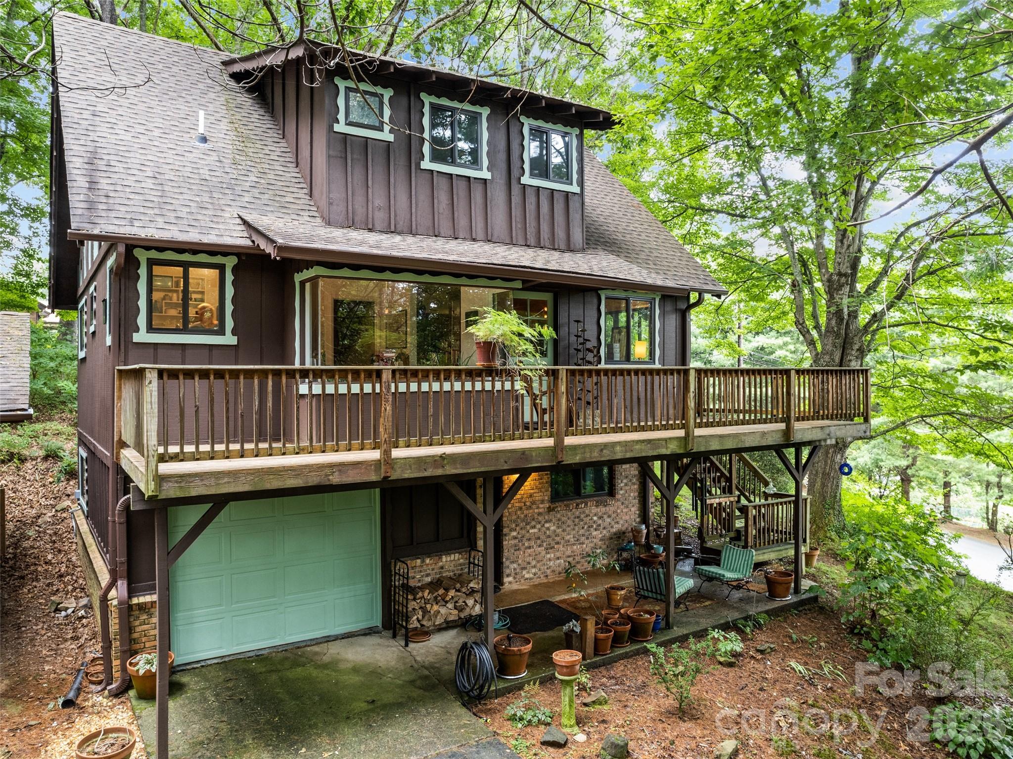 33 Wenlock Way