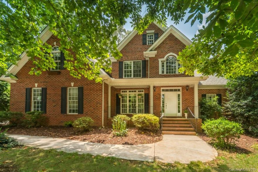 Fabulous brick home in The Landing. Large fenced-in backyard with deck and paver patio. Main floor master with updated bath. Hardwoods in Formal Dining, Kitchen with breakfast bar and breakfast nook, Office off kitchen and Family room w/fireplace. New carpet throughout. Community amenities include: pool, clubhouse, walking trails, playground. Close to shopping, restaurants. Easy commute to Charlotte, Gastonia, Rock Hill. Award-winning Clover Schools and low SC taxes.