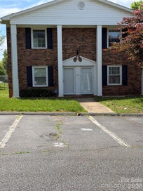 155 NW 17th Street NW F1 Hickory NC 28601