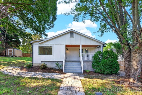 Photo of 39 Wyatt Street, Asheville, NC 28803 (MLS # 4420153)