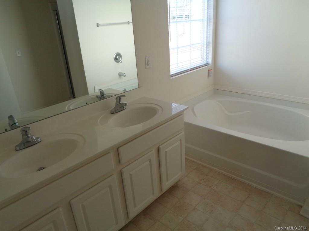 Lexington Commons - Residential