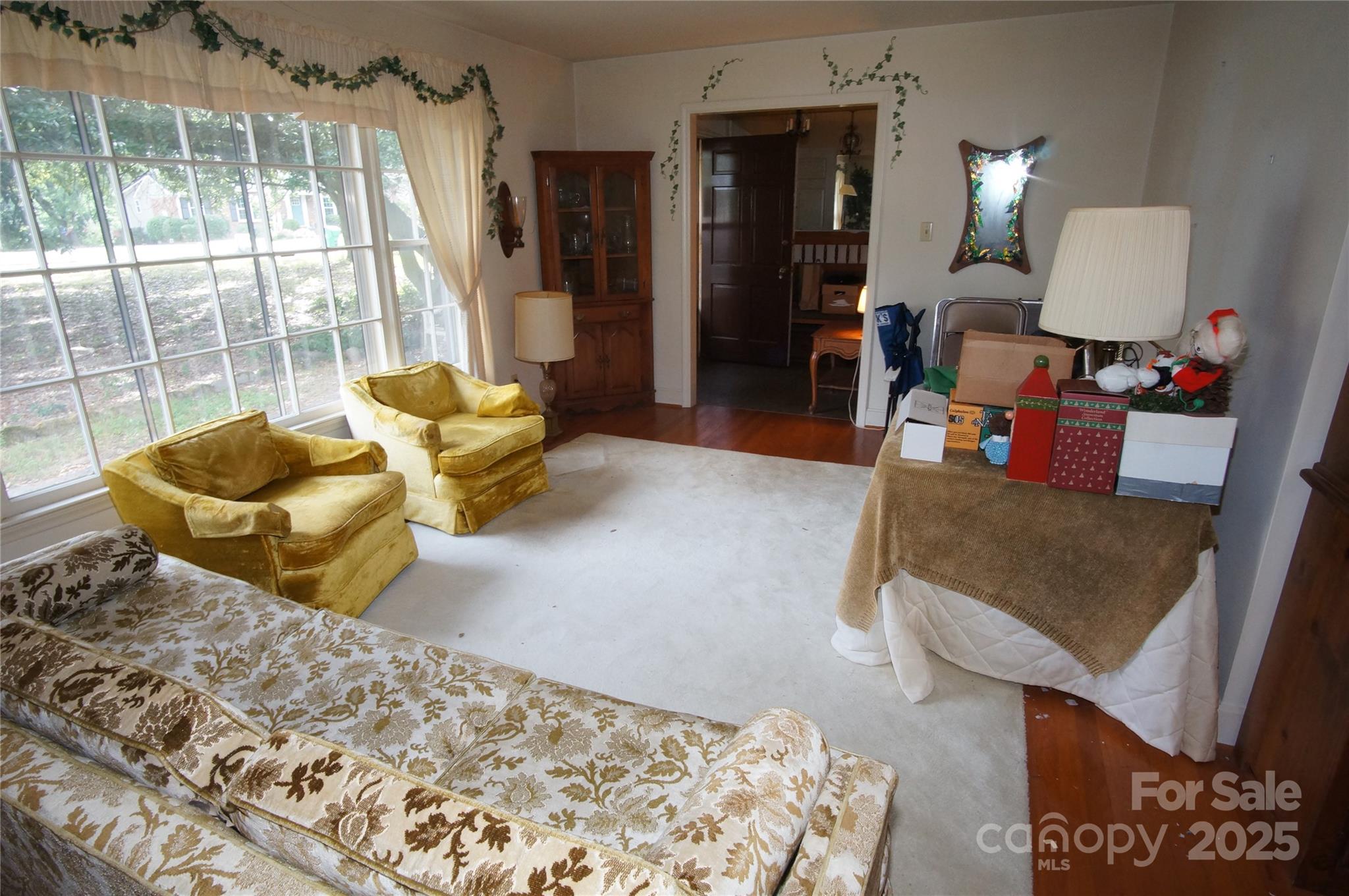 6906 Old Forge Drive