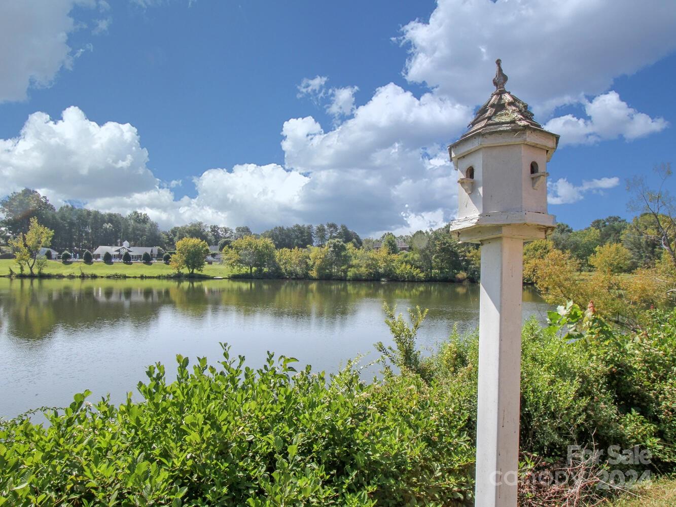 Beacon Knoll Villas - Residential