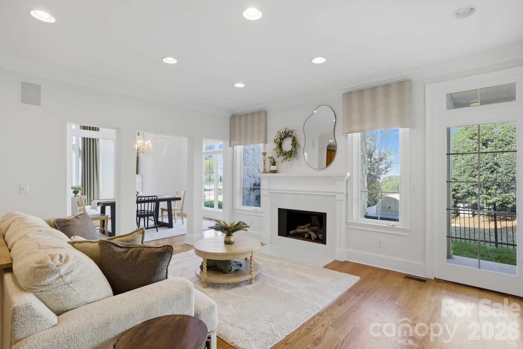 The Peninsula - Residential