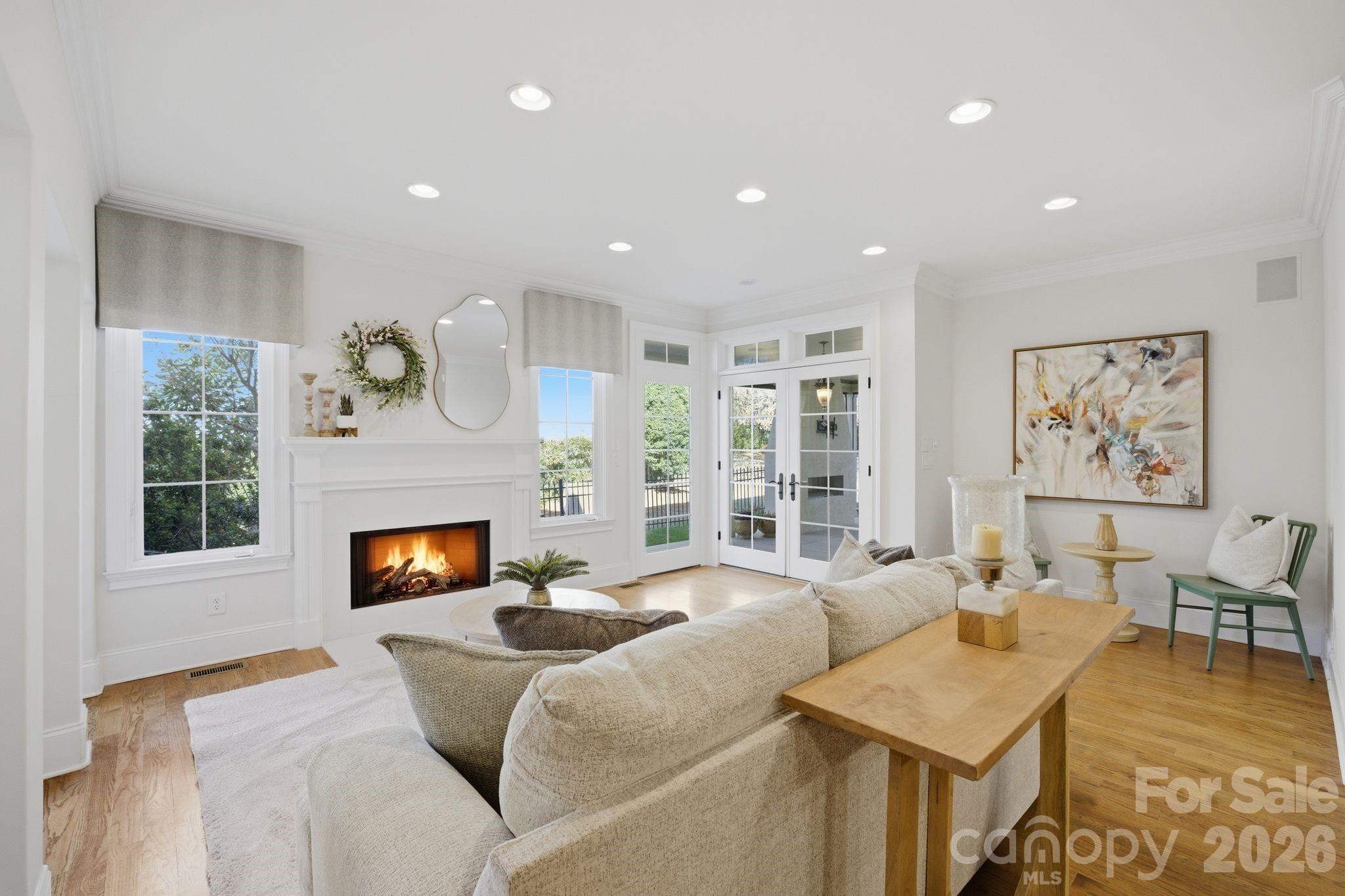 The Peninsula - Residential