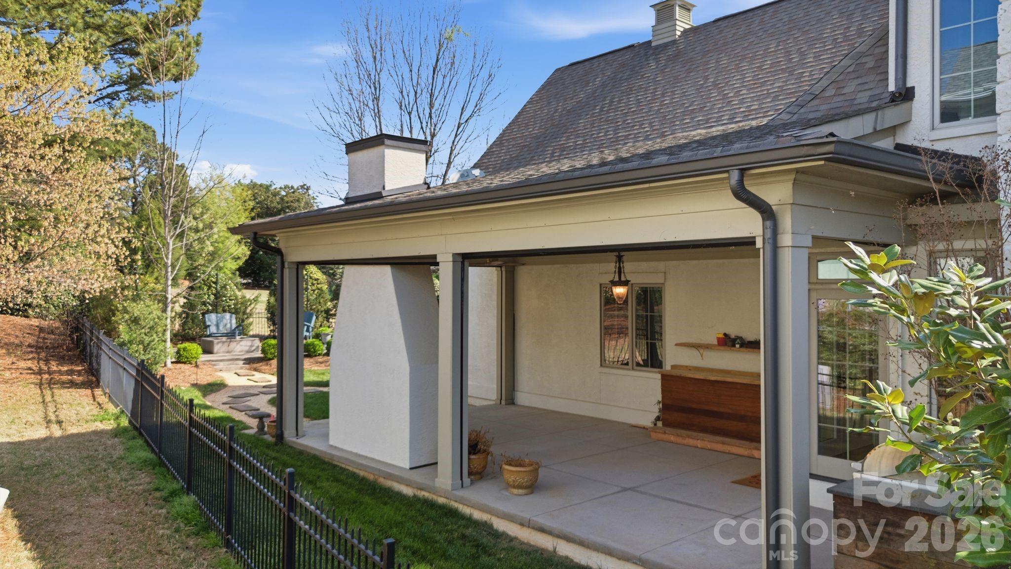 The Peninsula - Residential