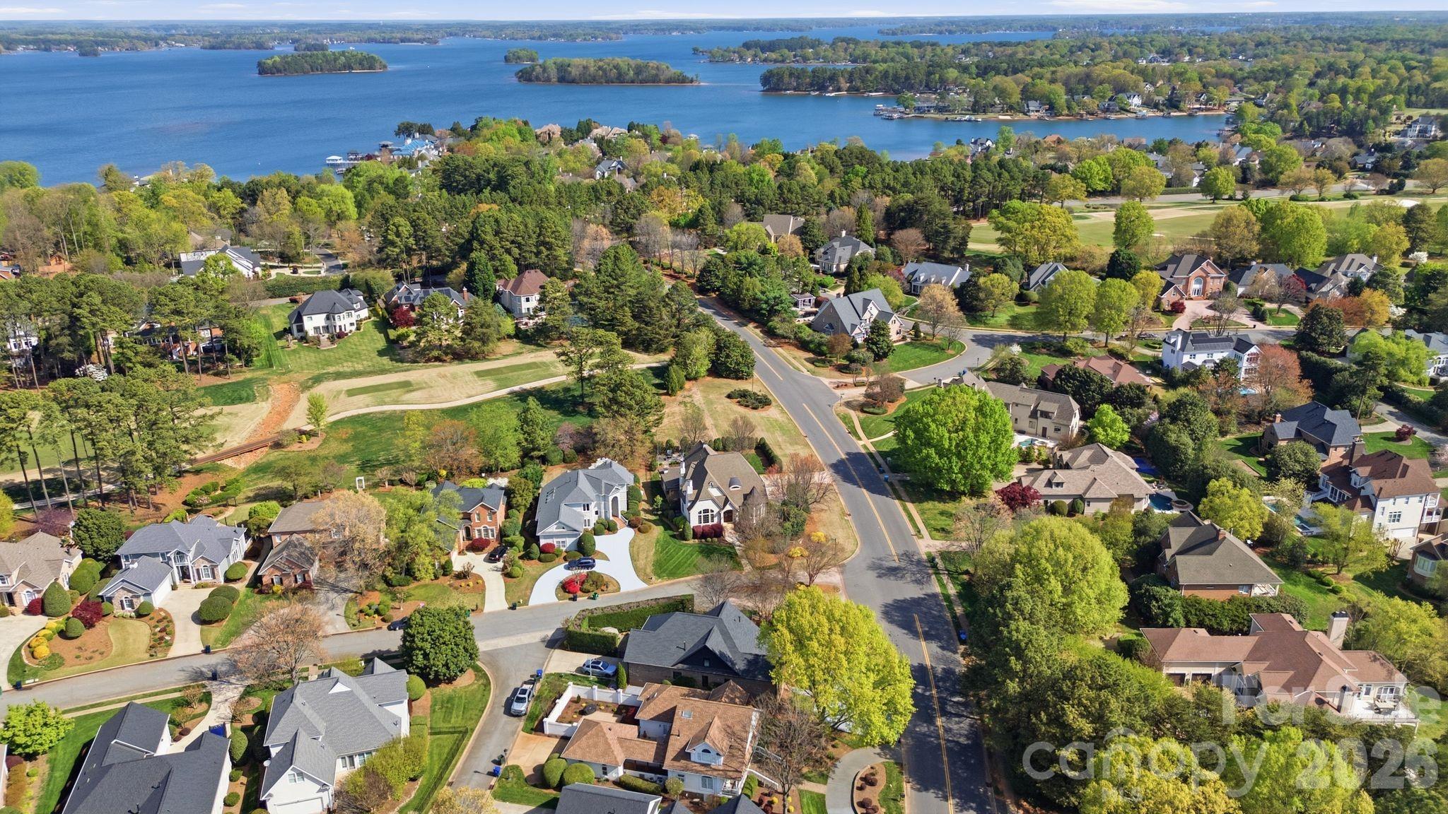 The Peninsula - Residential