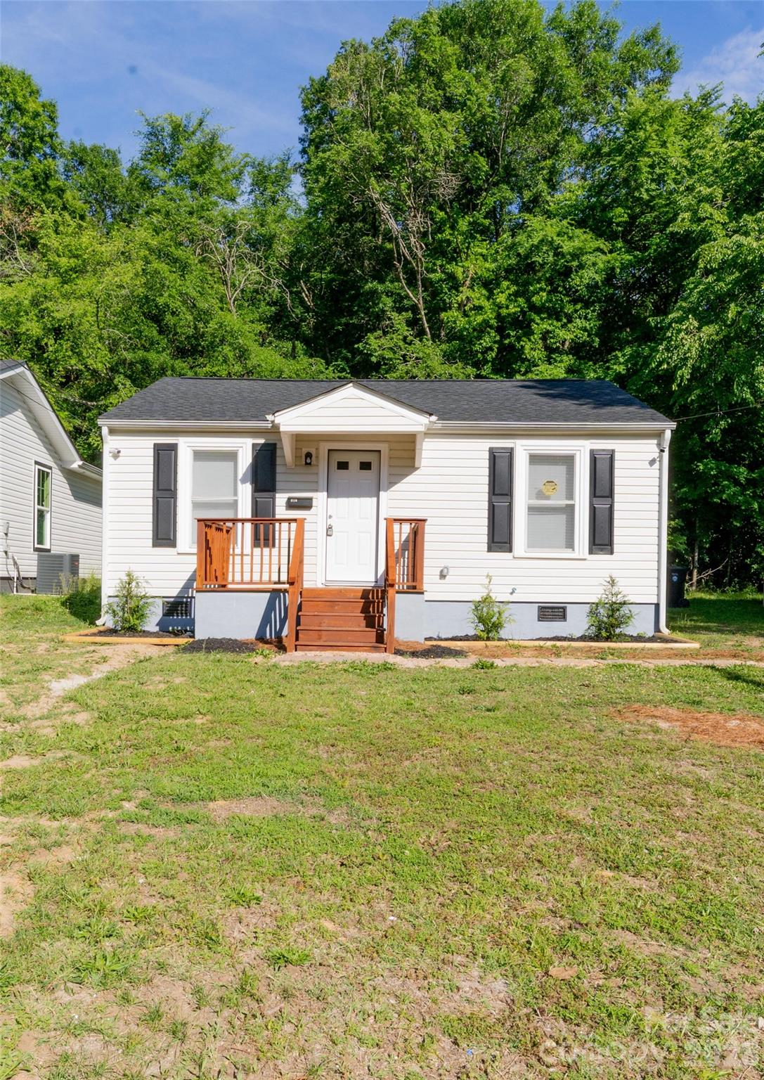 315 Broad Drive SW