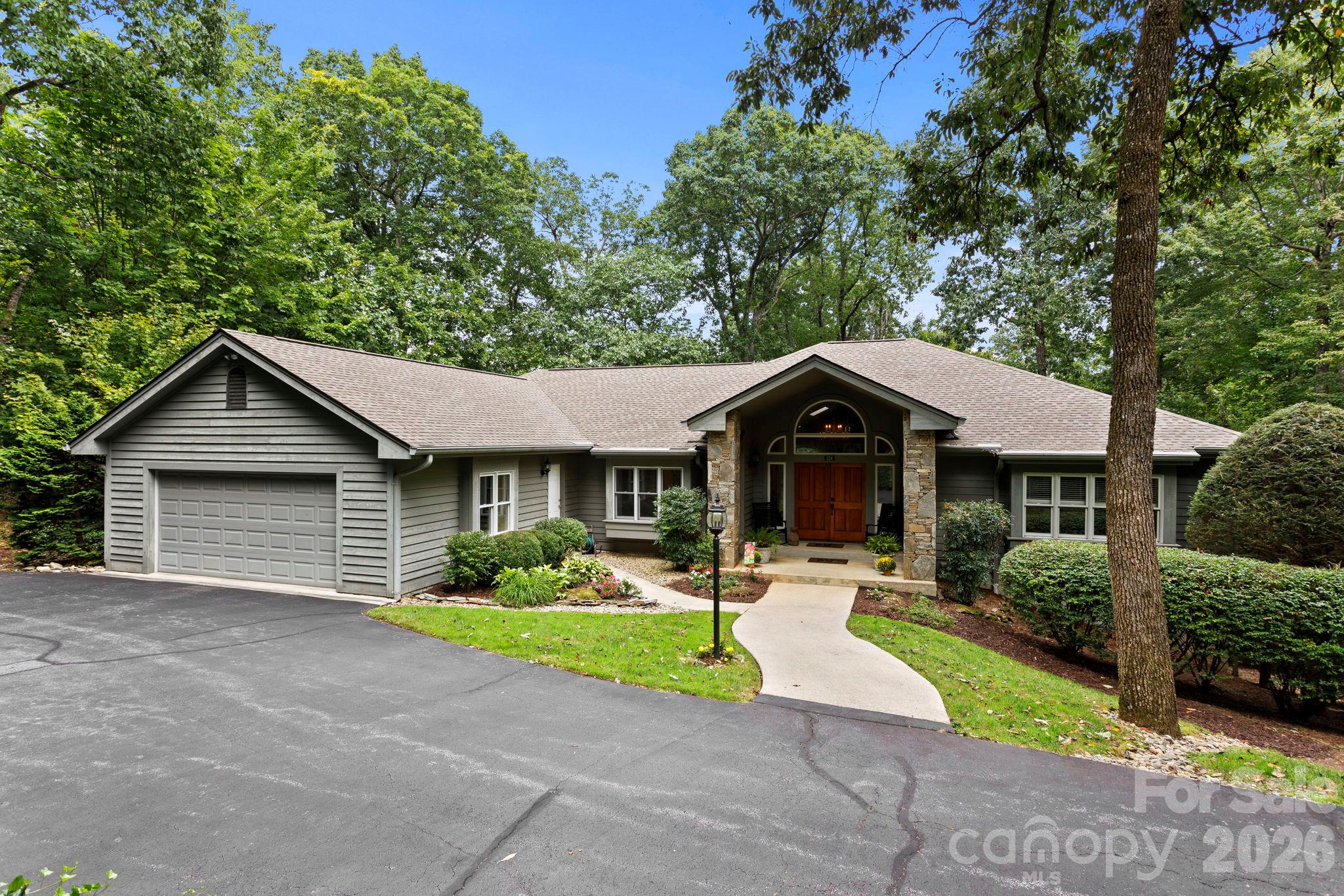 324 Kenmure Drive
