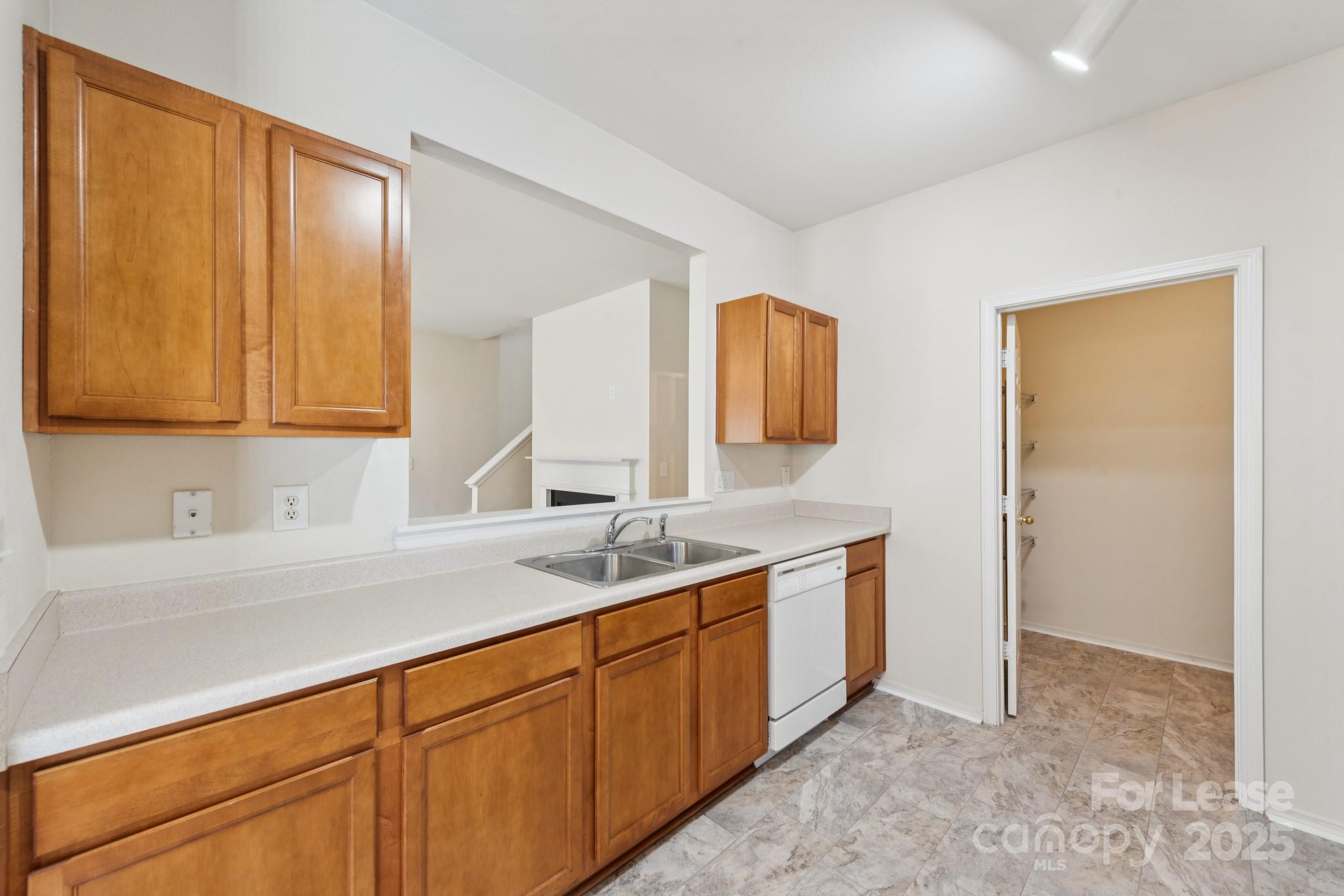 Mcintyre - Residential Lease