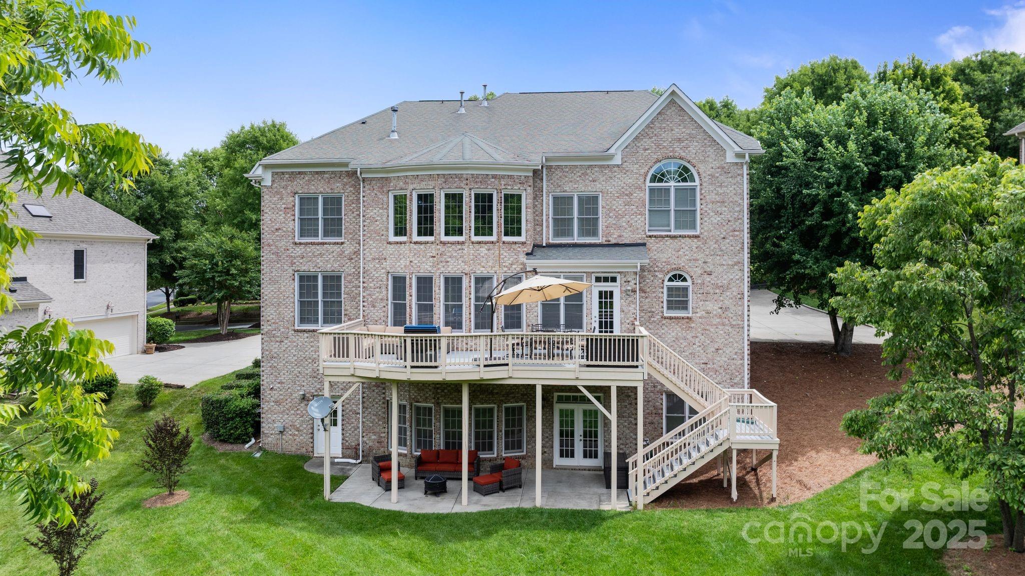 9433 Wallace Pond Drive