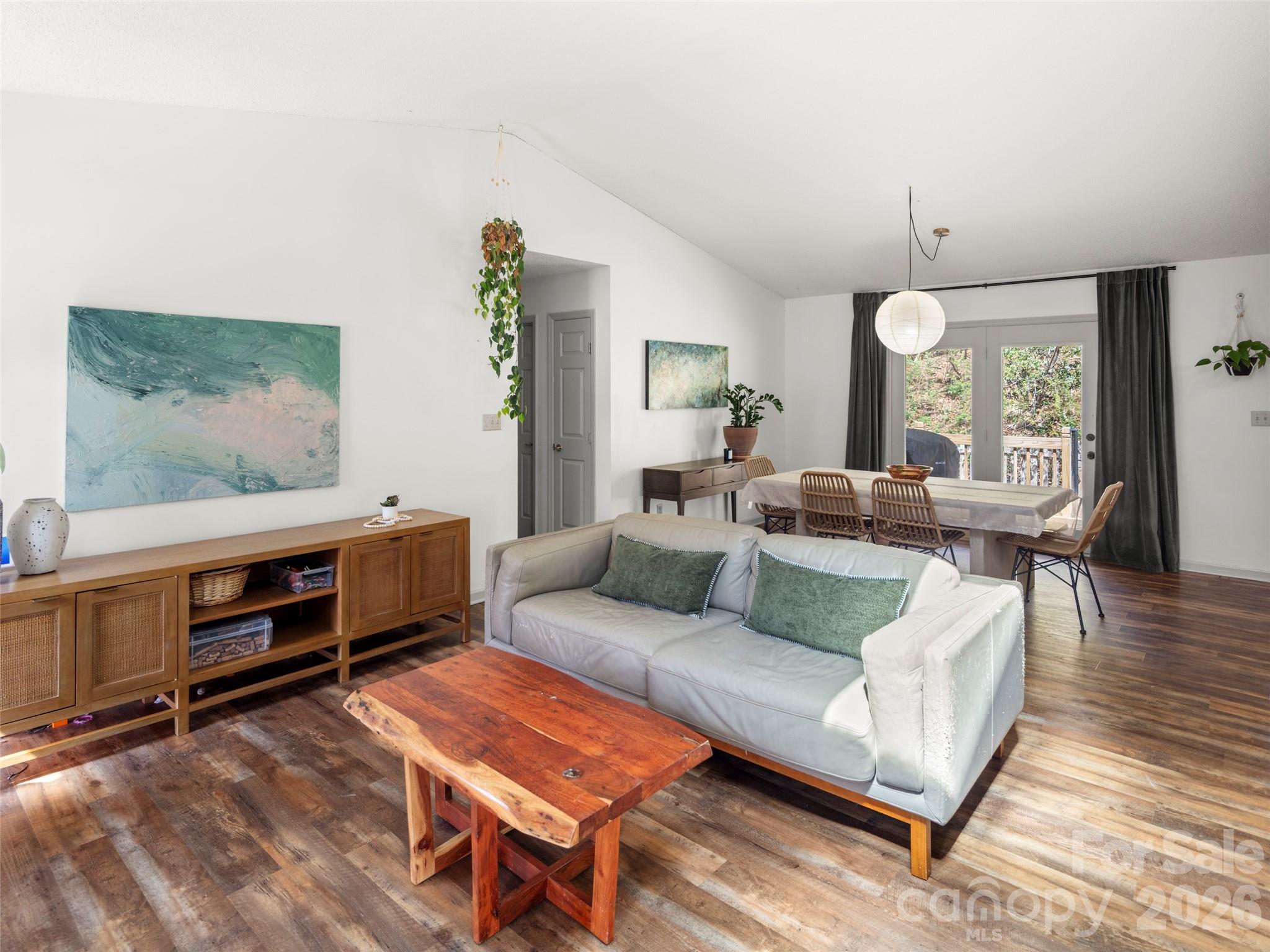 111 Averys Creek Lane