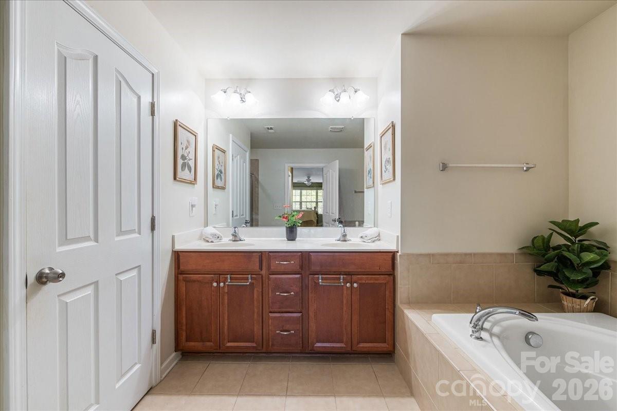 Lakeshore - Residential