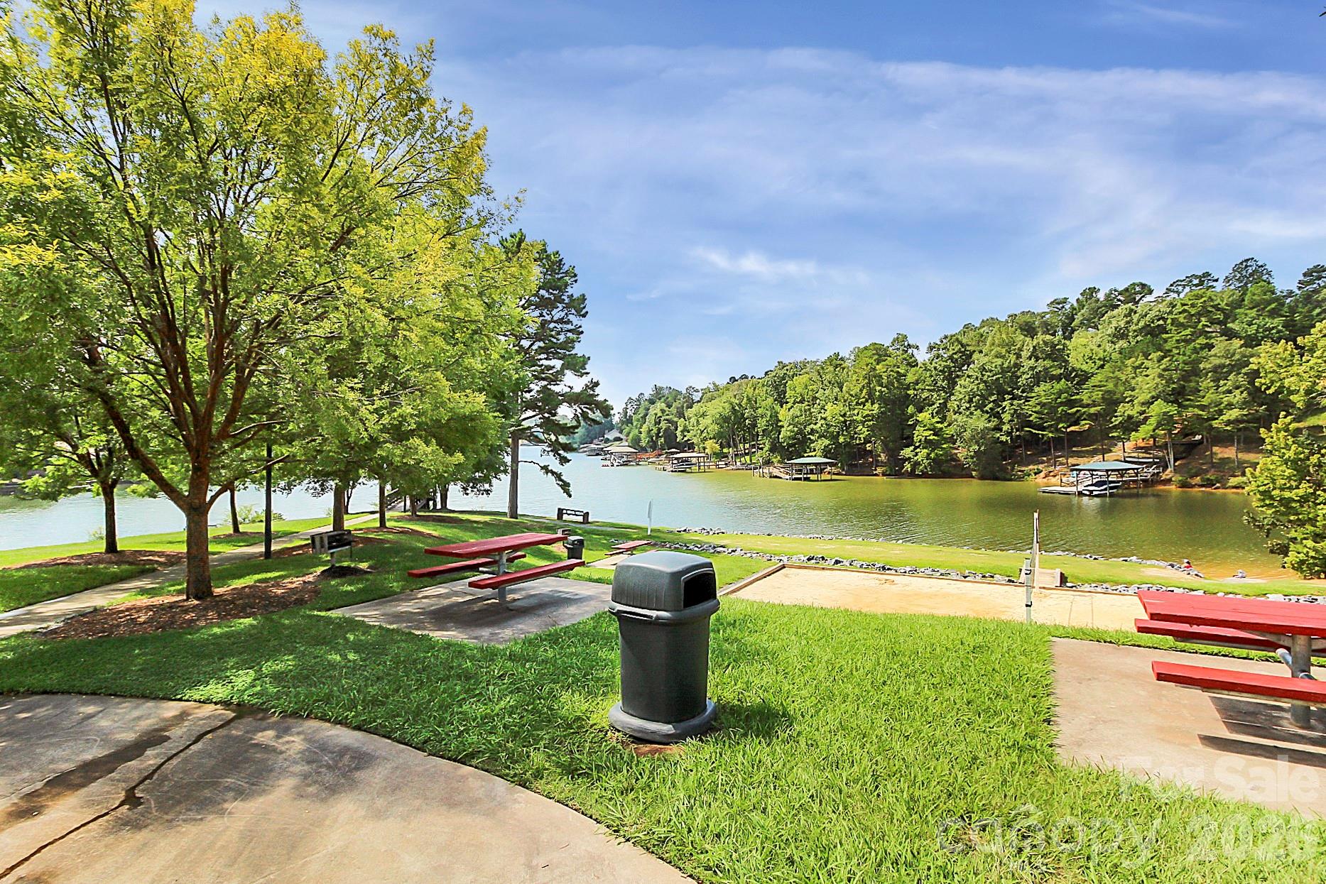 Lakeshore - Residential