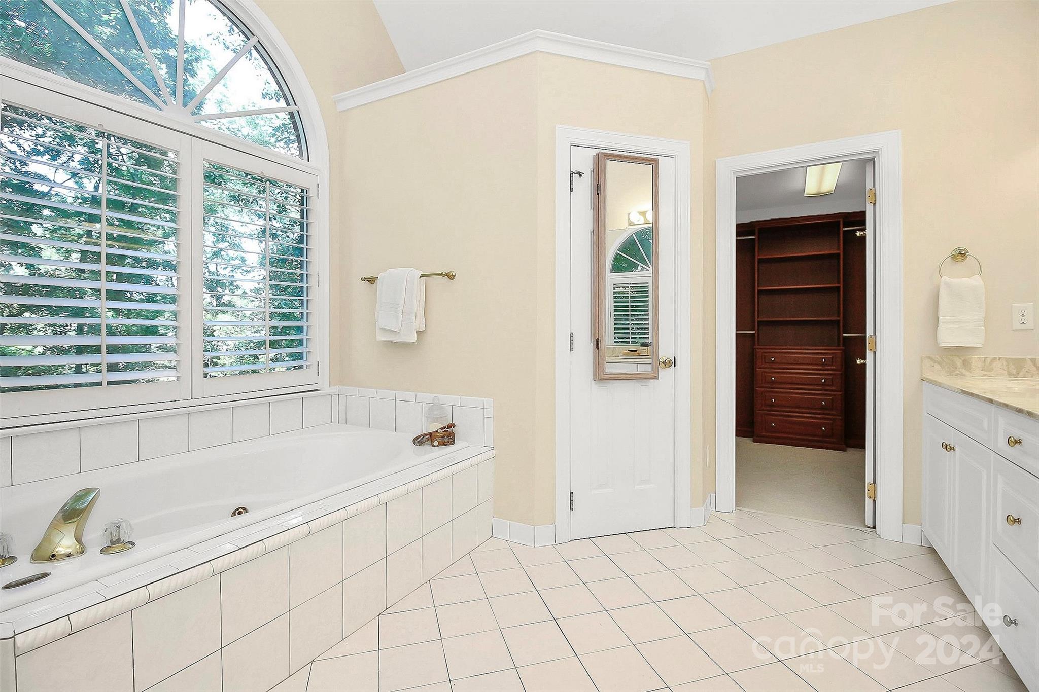 Mcalpine Forest - Residential