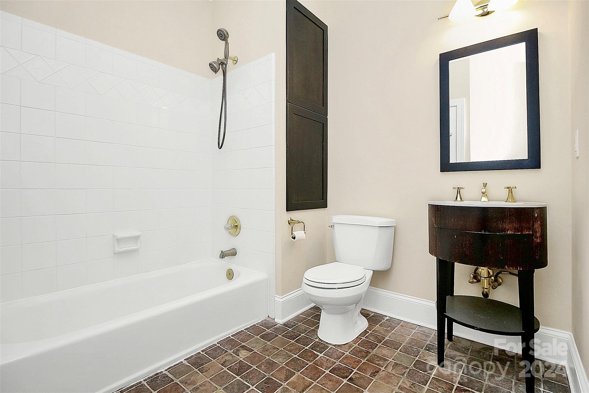 Mcalpine Forest - Residential