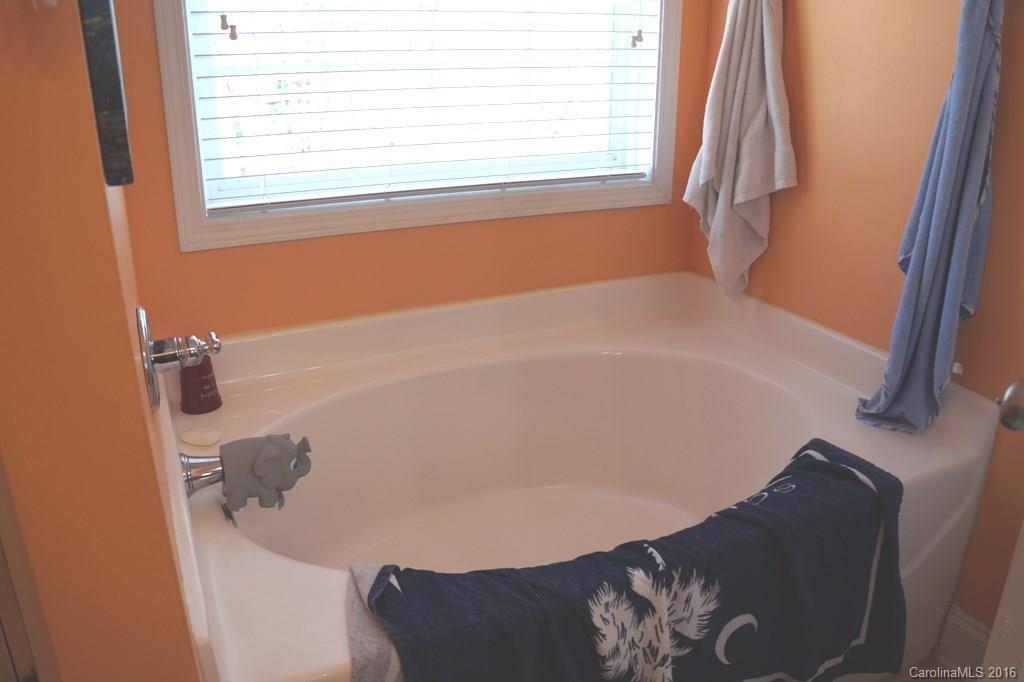 Forest Lakes II - Residential