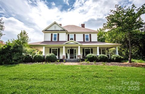 10245 Cool Springs Road Woodleaf NC 27054