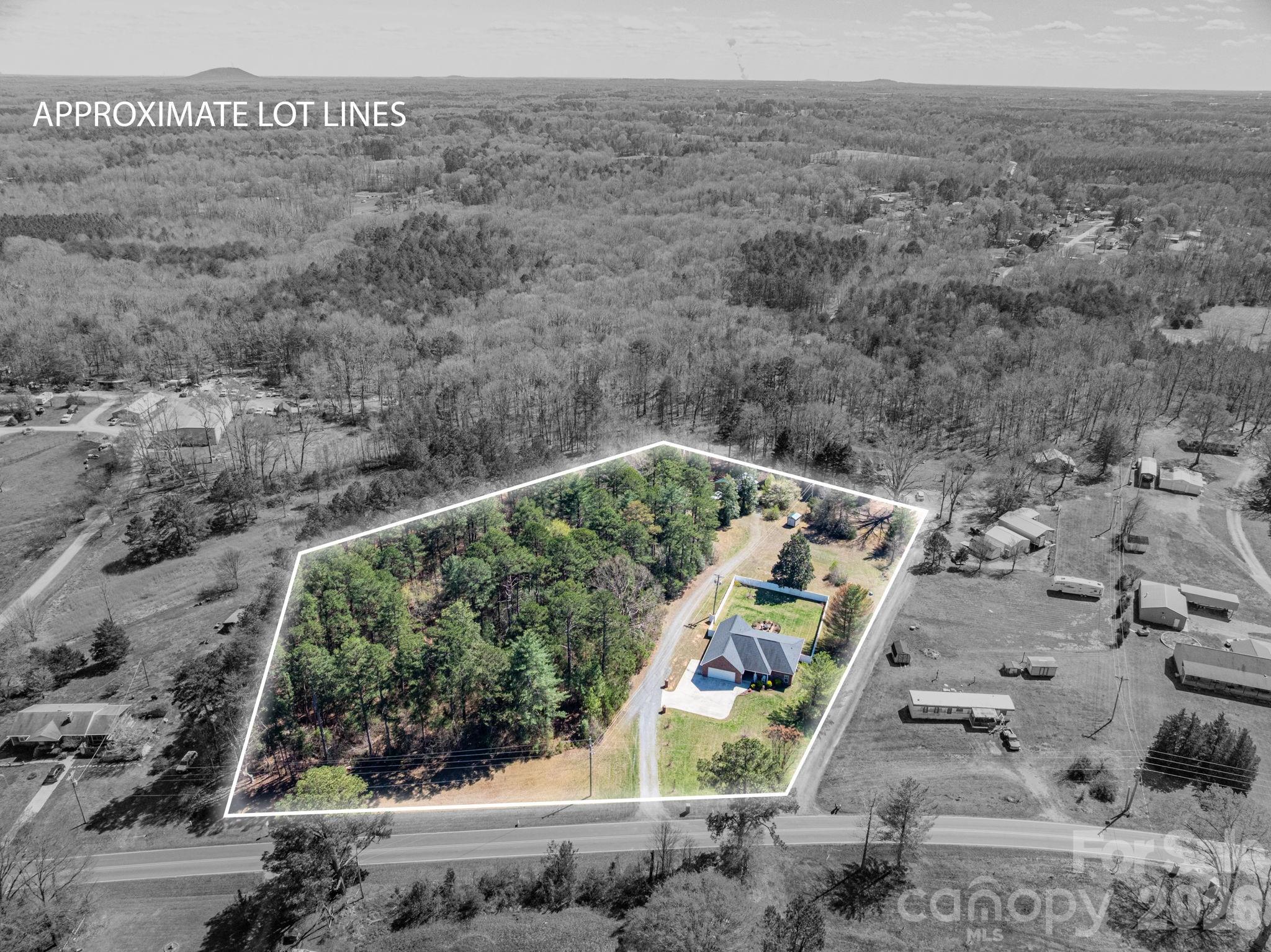 140 Huffstetler Lake Road