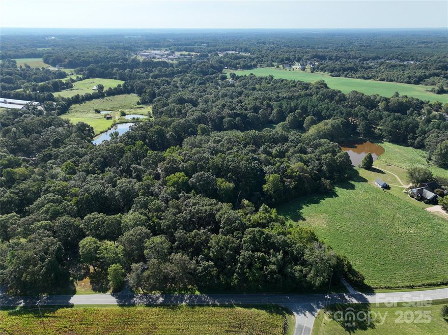 Looking in Unionville!! Check out this private wooded lot in the highly desired Unionville/Piedmont School District.