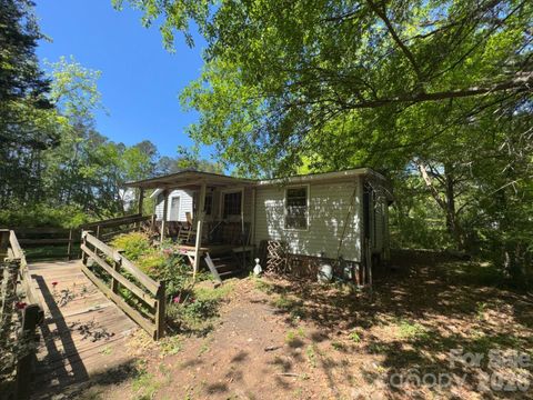 Photo of 1011 Wellman Street, Gastonia, NC 28054 (MLS # 4378982)